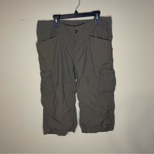 Columbia 100% Nylon Hiking Shorts Women Size 8 Brown Cargo Knee Length Shorts